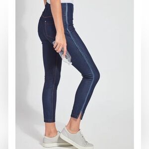 NWOT Lysse Navy Ponte Denim  Tuxedo Stripe Legging/Jegging Size Xlarge.